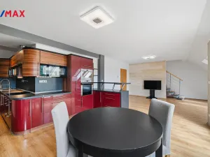 Prodej bytu 2+kk, Opatovice nad Labem, Neplachova, 100 m2