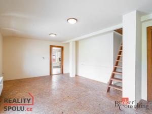 Prodej bytu 2+1, Třebechovice pod Orebem, Masarykovo náměstí, 99 m2