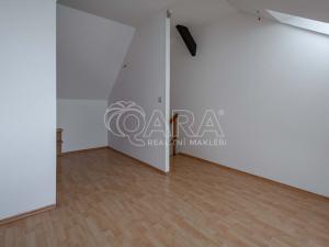 Prodej bytu 3+1, Praha - Bubeneč, Na výšinách, 77 m2