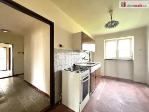 Prodej bytu 2+1, Lomnice - Týn, Mánesova, 71 m2