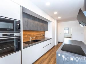 Pronájem bytu 3+kk, Praha - Holešovice, Argentinská, 90 m2