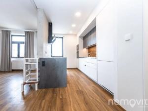 Pronájem bytu 3+kk, Praha - Holešovice, Argentinská, 90 m2