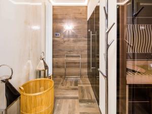 Prodej atypického bytu, Karlovy Vary, Vřídelní, 94 m2