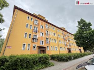 Prodej bytu 2+1, Ostrov, 65 m2