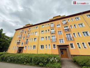 Prodej bytu 2+1, Ostrov, 65 m2