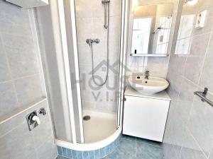 Prodej bytu 2+kk, Praha - Libuš, Na domovině, 38 m2