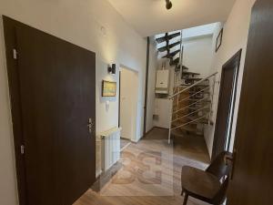 Pronájem bytu 3+kk, Praha - Vinohrady, Korunní, 75 m2