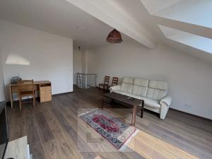 Pronájem bytu 3+kk, Praha - Vinohrady, Korunní, 75 m2