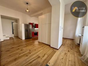 Pronájem bytu 4+kk, Praha - Vršovice, Charkovská, 74 m2