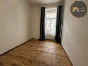 Pronájem bytu 4+kk, Praha - Vršovice, Charkovská, 74 m2