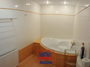 Pronájem bytu 3+1, Včelná, Husova, 112 m2