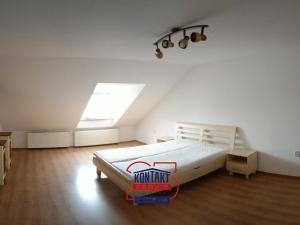 Pronájem bytu 3+1, Včelná, Husova, 112 m2