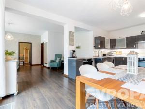 Prodej bytu 4+kk, Praha - Ruzyně, Karlovarská, 98 m2