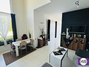 Prodej rodinného domu, Malenice, V Potocích, 207 m2