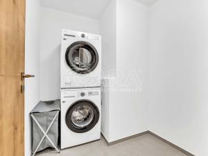 Pronájem bytu 1+kk, Praha - Vysočany, Kolbenova, 50 m2