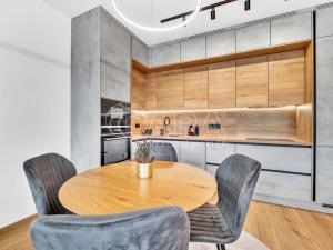 Pronájem bytu 1+kk, Praha - Vysočany, Kolbenova, 50 m2