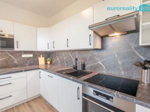 Prodej bytu 5+1, Česká Lípa, Pod Špičákem, 86 m2