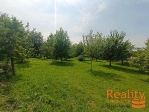 Prodej zahrady, Otrokovice, Hložkova, 2202 m2