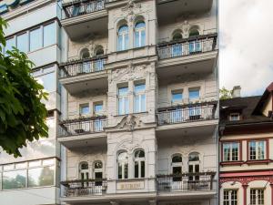 Prodej bytu 3+kk, Karlovy Vary, Vřídelní, 90 m2