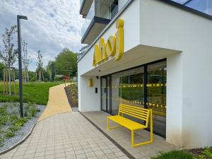 Pronájem bytu 2+kk, Praha - Modřany, Československého exilu, 67 m2
