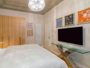 Prodej bytu 2+kk, Karlovy Vary, Vřídelní, 61 m2