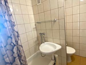Pronájem bytu 1+1, Brno, Axmanova, 33 m2