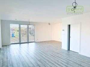Prodej rodinného domu, Bavoryně, 165 m2