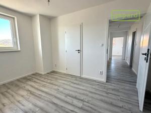 Prodej rodinného domu, Bavoryně, 165 m2