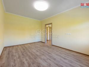 Prodej bytu 2+kk, Karlovy Vary - Bohatice, U Trati, 35 m2