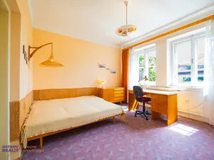 Prodej bytu 4+1, Šumperk, Masarykovo nám., 97 m2