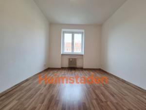Pronájem bytu 1+1, Havířov - Město, Hlavní třída, 37 m2
