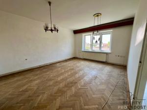 Prodej bytu 3+1, Hodonín, Pr. Veselého, 84 m2