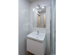 Pronájem bytu 1+kk, Praha - Vršovice, Petrohradská, 30 m2