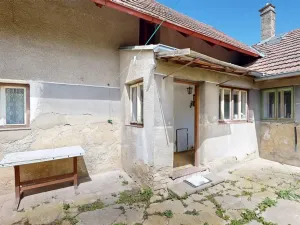 Prodej rodinného domu, Lišany, Pražská, 150 m2