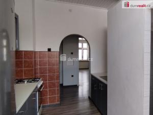 Prodej bytu 3+1, Opava - Předměstí, Komenského, 69 m2