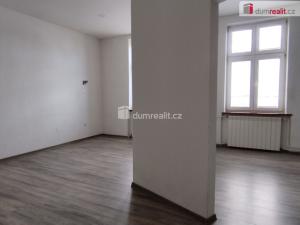Prodej bytu 3+1, Opava - Předměstí, Komenského, 69 m2