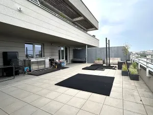 Pronájem bytu 2+kk, Praha - Vysočany, Svatošových, 60 m2