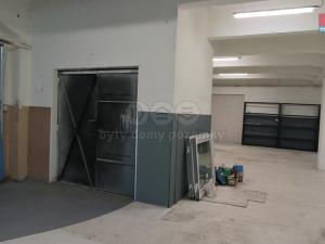 Pronájem výrobních prostor, Orlová - Poruba, Nádražní, 821 m2