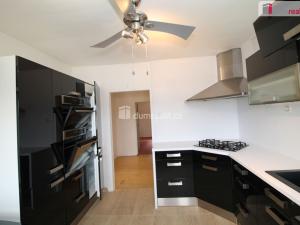 Prodej bytu 2+1, Mariánské Lázně - Hamrníky, třída Vítězství, 85 m2
