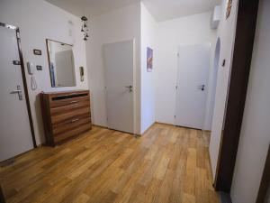 Prodej bytu 3+1, Liberec, Burianova, 81 m2