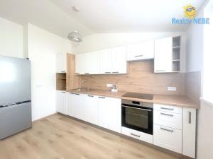 Pronájem bytu 2+kk, Praha - Chodov, Švabinského, 36 m2