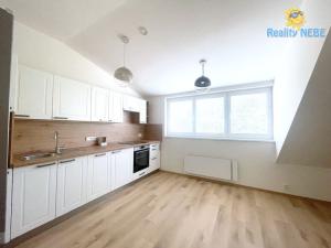 Pronájem bytu 2+kk, Praha - Chodov, Švabinského, 36 m2