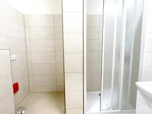 Pronájem bytu 2+kk, Praha - Chodov, Švabinského, 36 m2