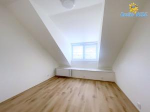 Pronájem bytu 2+kk, Praha - Chodov, Švabinského, 36 m2