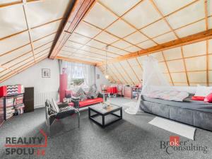 Prodej rodinného domu, Dolany, 198 m2