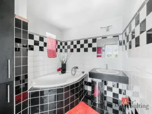 Prodej rodinného domu, Dolany, 198 m2