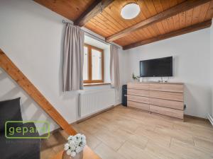 Prodej rodinného domu, Jaroměř - Semonice, 180 m2
