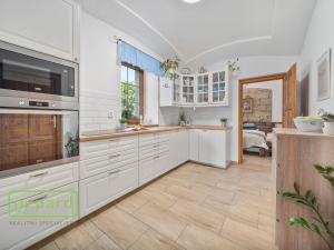 Prodej rodinného domu, Jaroměř - Semonice, 180 m2