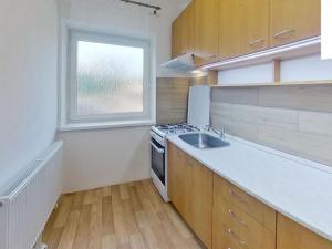 Pronájem vícegeneračního domu, Choltice, Nádražní, 86 m2
