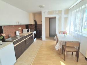 Prodej rodinného domu, Želeč, 180 m2